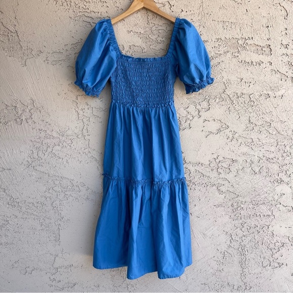 Abercrombie & Fitch Dresses & Skirts - Abercrombie Fitch Women’s Blue Puff Sleeve Smocked Bodice Midi Dress Size Small